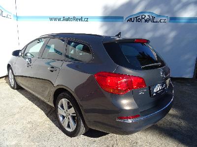 Opel Astra 1,6 CDTi,100kW,serv.kn,klima,tažné.z