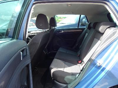Volkswagen Golf 1,2 TSI,63kW,Po servise,serv.kn,klima,ESP
