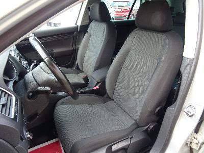 Volkswagen Golf 1,4 TSI,90kW,serv.k,Po servise