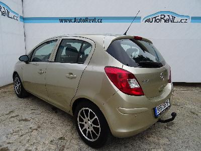 Opel Corsa 1,2 i,59kW,NovéČR,klima,tažné