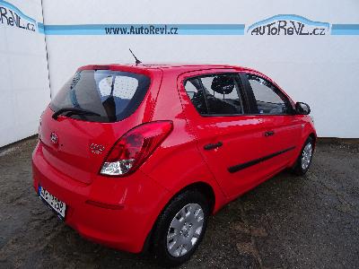 Hyundai i20 1,2 i,63kW,1majČR,serv.kn,klim 