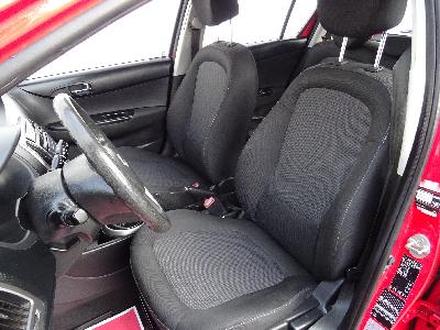 Hyundai i20 1,2 i,63kW,1majČR,serv.kn,klim 