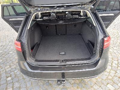 VW Passat Variant 1.8 TSI DSG Highline R-line