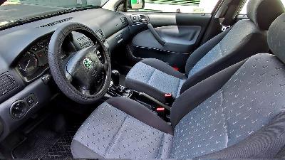 Octavia Combi I, Ambient