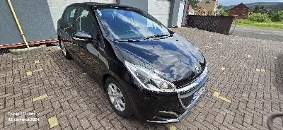 Peugeot 208 1,2 VTi PureTech najeto pouhých 22.000 km