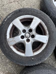 Alu kola na Škoda Fabia I i s pneu 185/60 R14