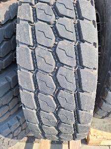 5 sad pneu (25 ks) Pirelli MG01 265/70 R19.5 143