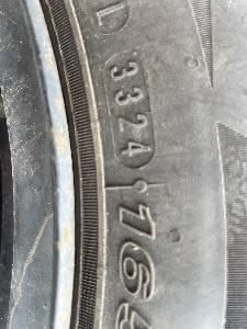 Na Škoda Fabia celoroční pneu 165/70 R14