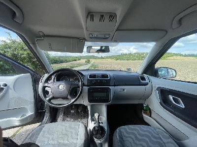 Prodám Škoda Roomster 1,9TDi 77kW rok 2008, STK 7/2027