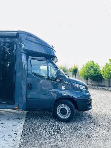 IVECO DAILY SKŘÍŇOVÉ XXL 2024 MANSORA