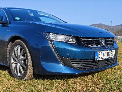 Peugeot 508 Hybrid SW 225 NOVÁ BATERIE 165kw 120tis