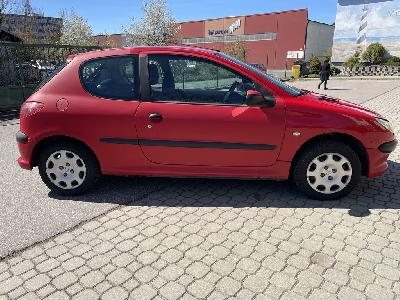 Prodám Peugeot 206 rok 2007, první majitel, najeto 124400 km