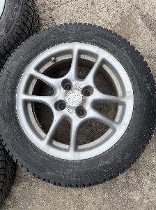 Alu kola i s pneu na Toyota Yaris 175/66 R14, vzorek 7,5mm, zimní vzorek rok 2023