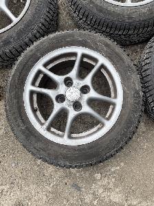 Alu kola i s pneu na Toyota Yaris 175/66 R14, vzorek 7,5mm, zimní vzorek rok 2023