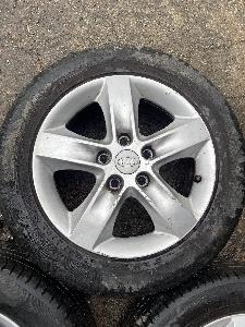 Alu kola na Kia R16 s pneu 205/55 letní 