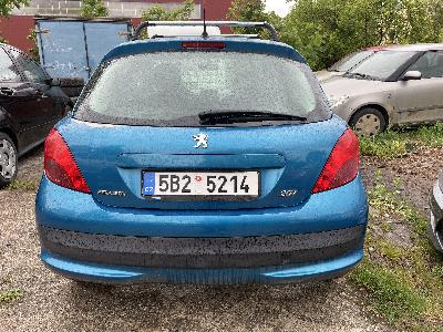 Prodám Peugeot 207 1.4i najeto 77410 km