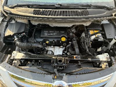 Prodám Opel Zafira 1.4i 103kW najeto 114500 km