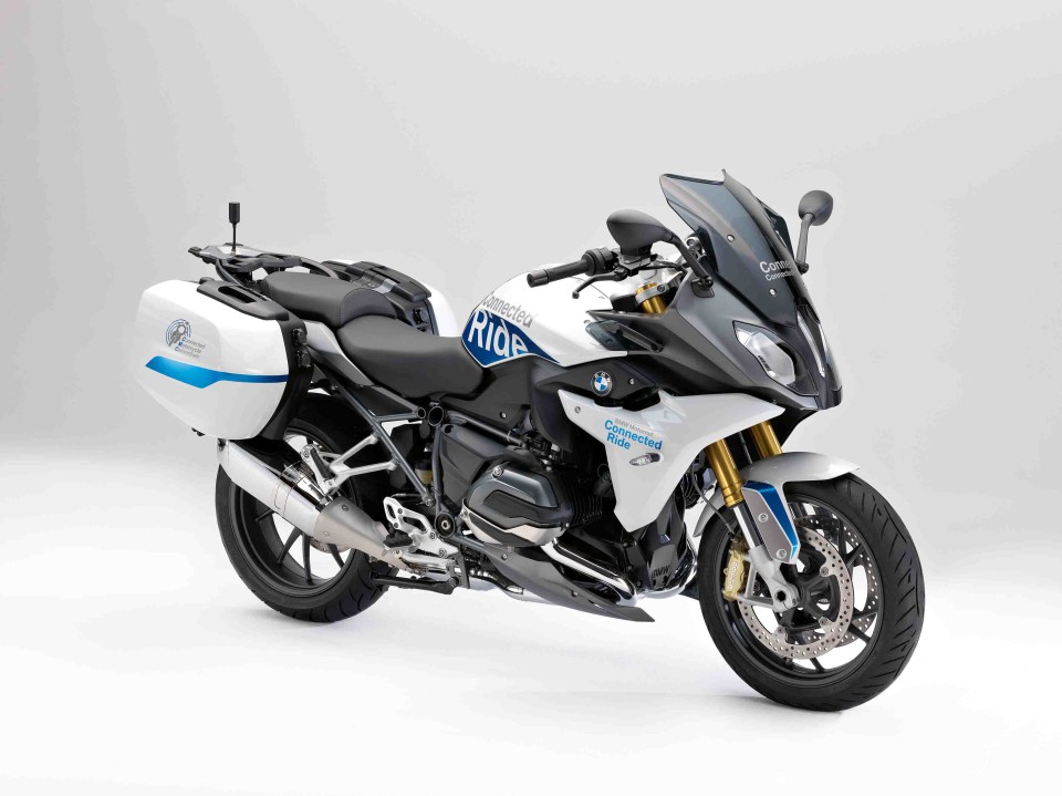 BMW Motorrad odhaluje R 1200 RS ConnectedRide BMW Motorrad odhaluje R 1200 RS ConnectedRide