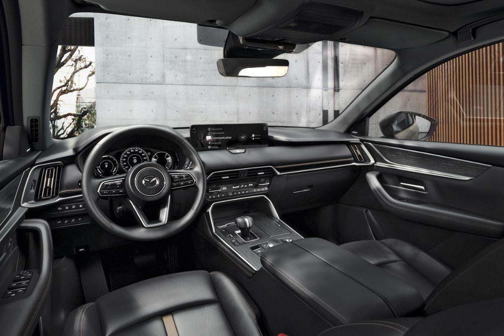 Mazda CX-60 2025 – Co oko nevidí…