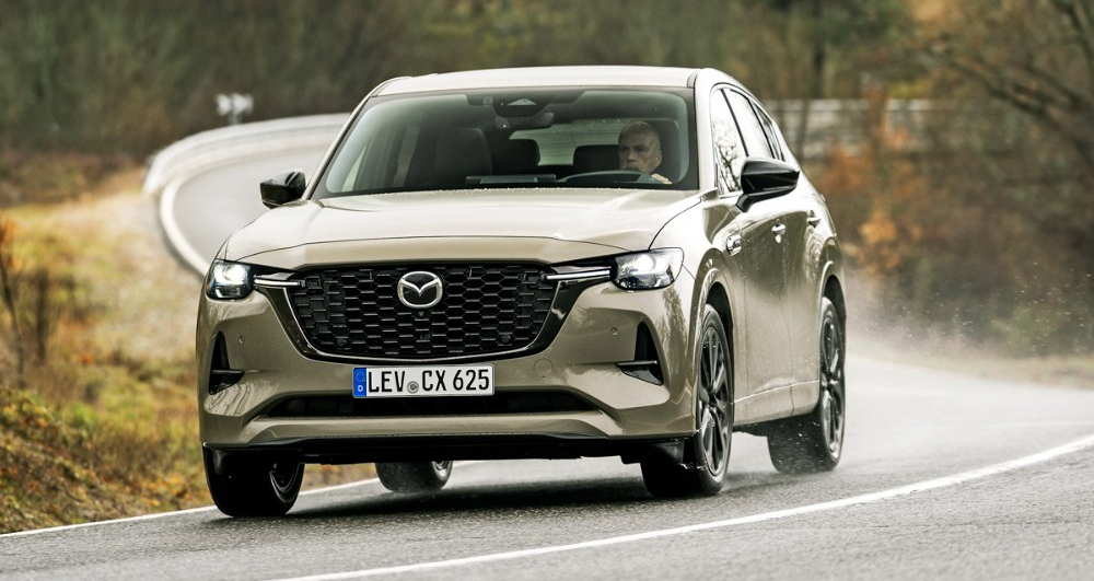 Mazda CX-60 2025 – Co oko nevidí…