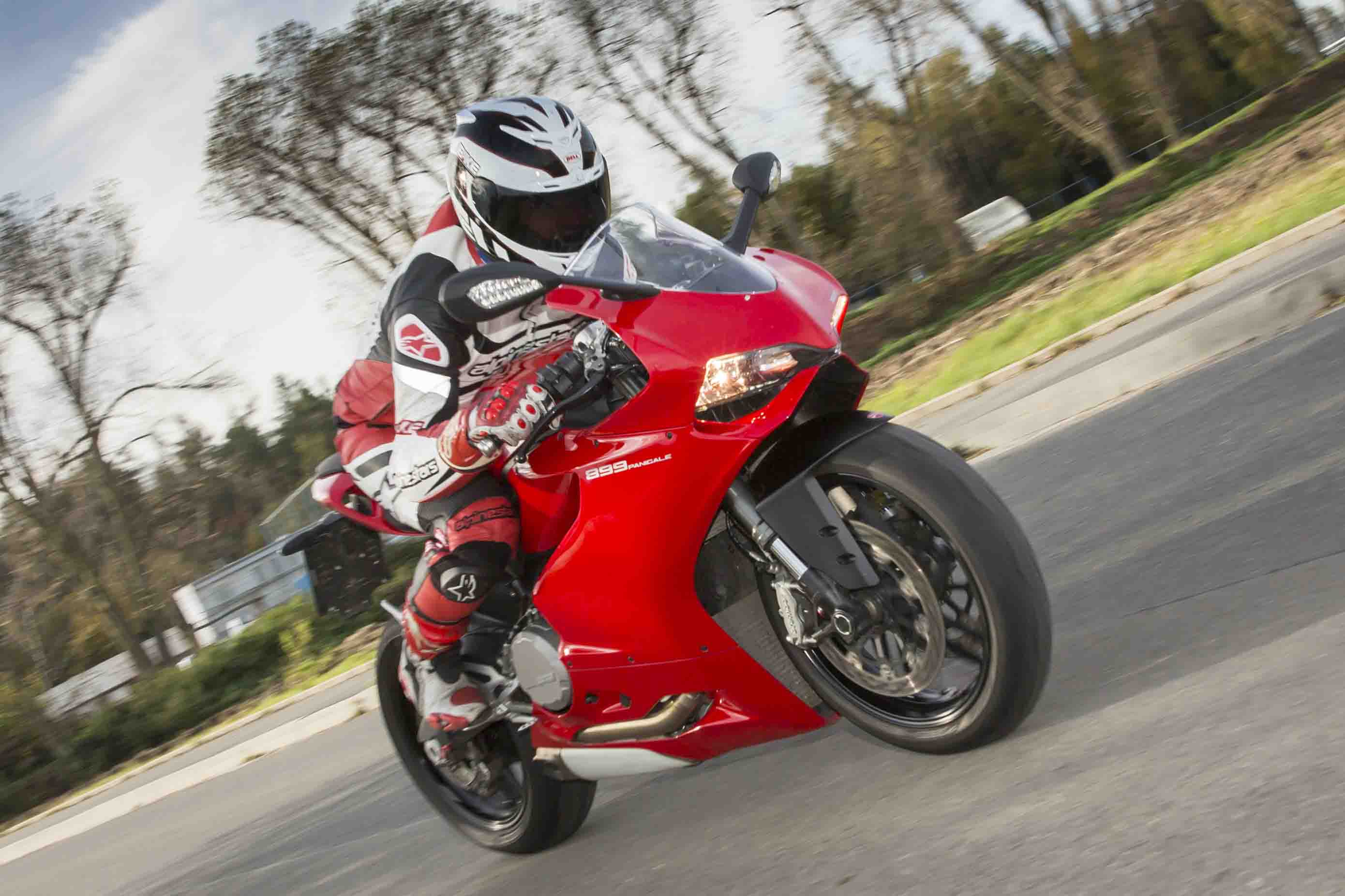 TEST: Ducati 899 Panigale TEST: Ducati 899 Panigale