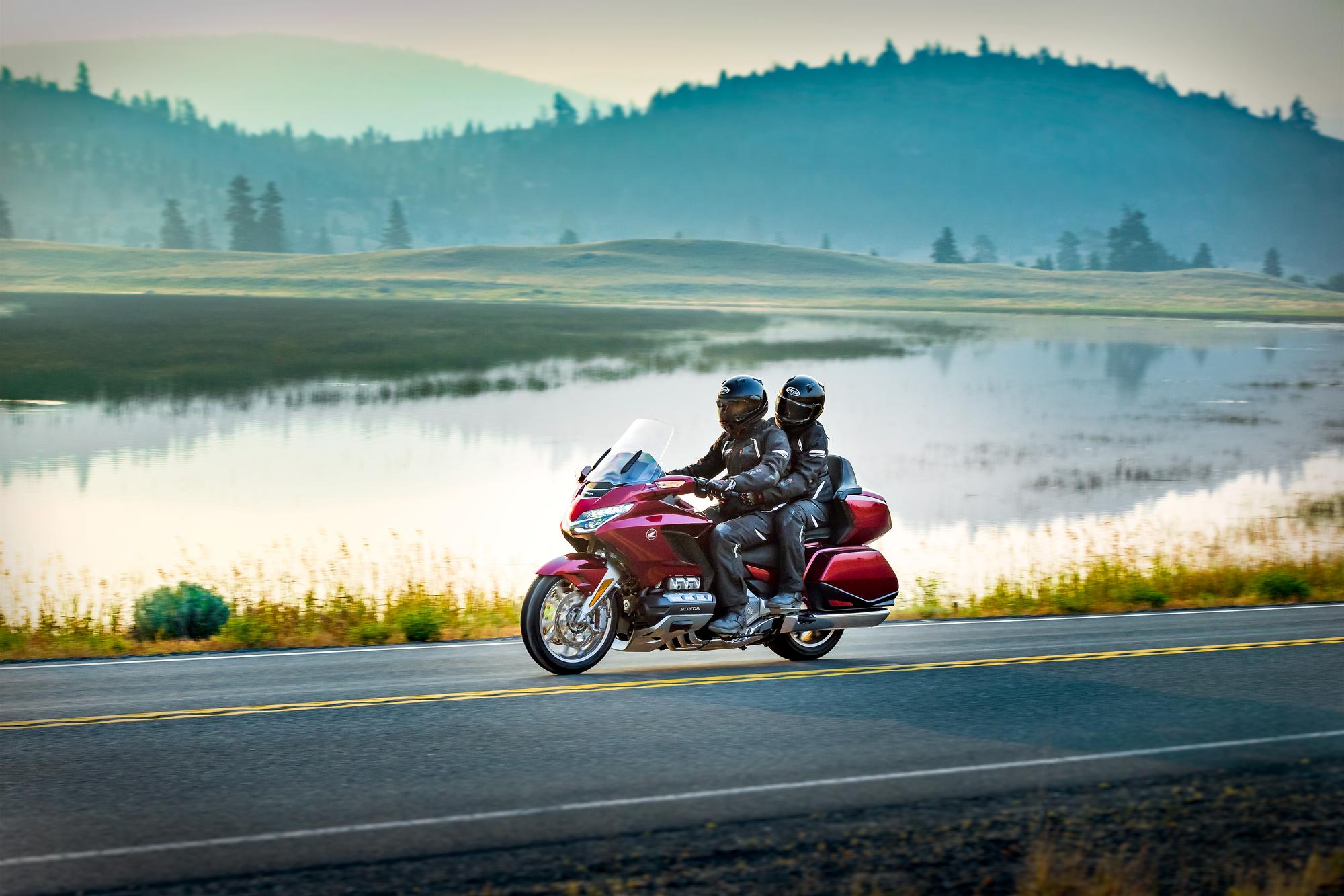 Modelový rok 2018- HONDA GL1800 GOLD WING Modelový rok 2018- HONDA GL1800 GOLD WING
