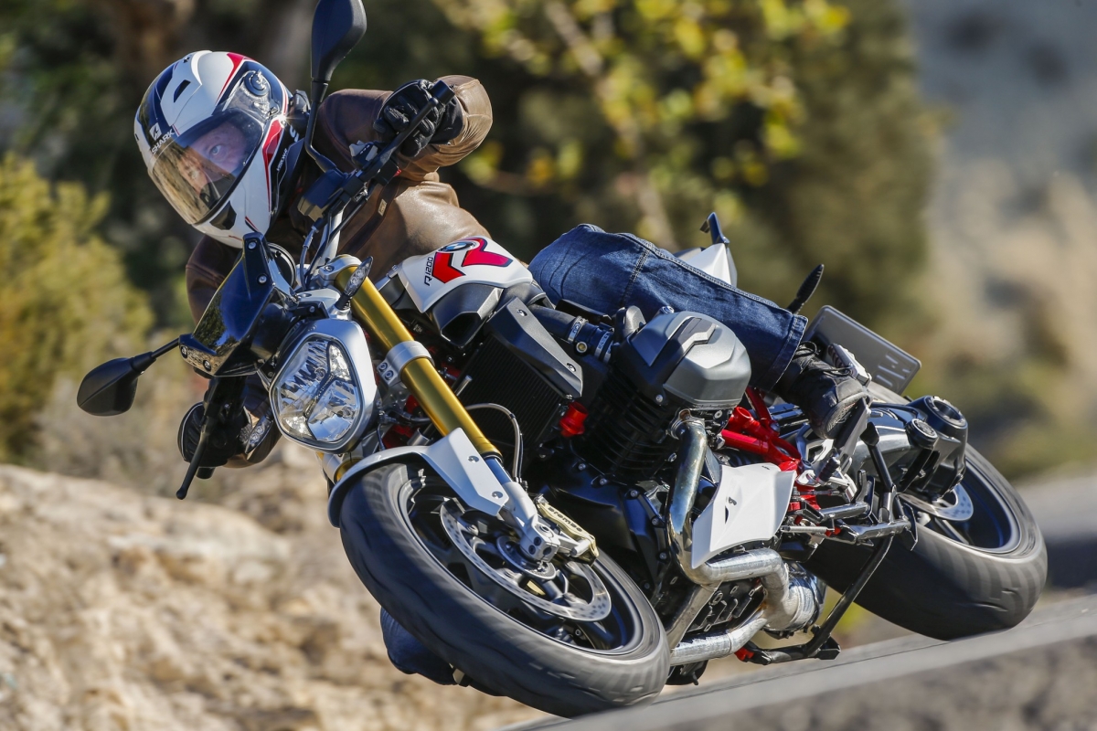 TEST: Revoluční evoluce BMW R1200R MY 2015