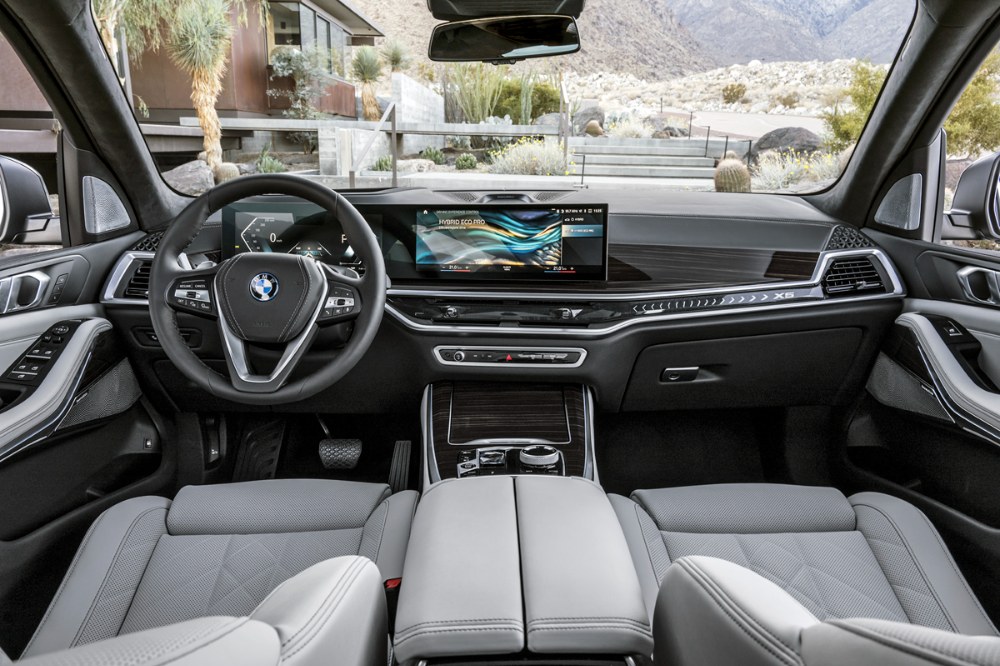 BMW X5 – Pod kůží