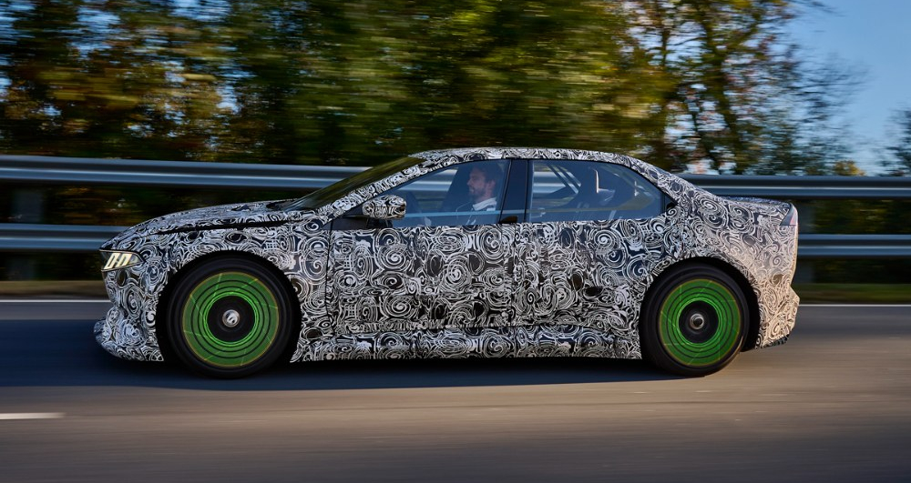 BMW Tech Day 2025 – 300 km za 10 min